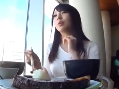 美巨乳素人ナンパ成功!ご飯奢ってホテル直→中出しまで頂きましたw