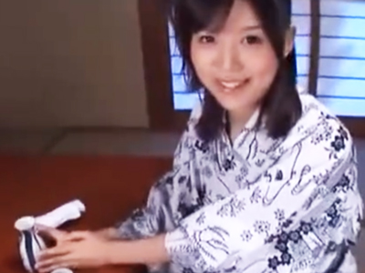 「何してるのアナタ!」童顔人妻が有料チャンネル見てた旦那に逆切れ!
