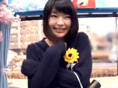 卒業式帰りのガチガチ本物素人ロリ系JKがMM号でチンポハメられ絶頂昇天!