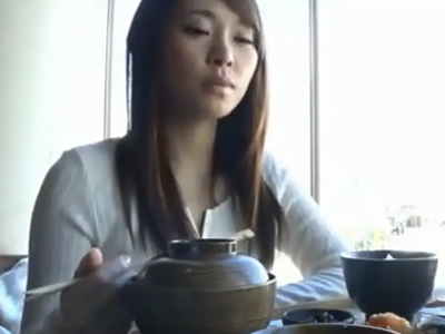 素人娘に飯を奢ってナンパ成功→しかも即日中出しまでw