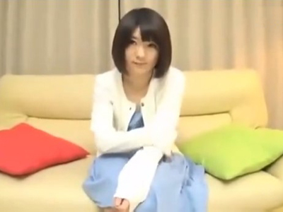 「彼氏が優し過ぎてつまらないの…」色白JDが彼氏がいながらも他人に中出しされる