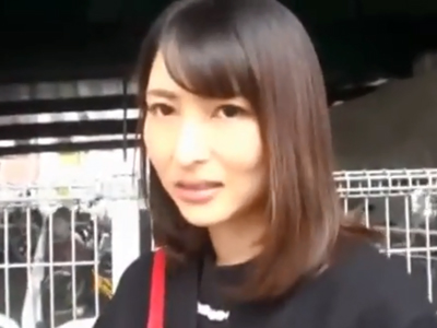 どう見ても清楚で上品な素人妻さんがエロマッサ受けて欲情→チンポねだってる件w